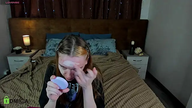 Lesi Moonie01 online show from 10-08-25, 05:53