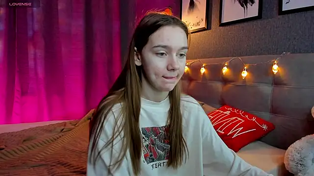 Lesi Moonie01 online show from 12-14-25, 09:15