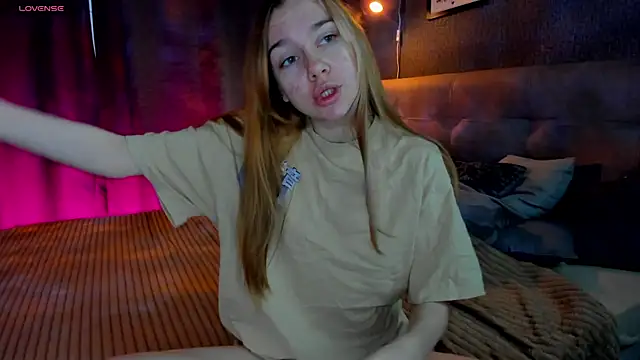 Lesi Moonie01 online show from 10-04-25, 09:00