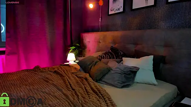 Lesi Moonie01 online show from 10-12-25, 01:07