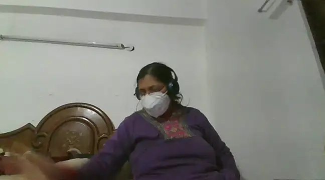 cutiecatty21 online show from 12-28-24, 05:03