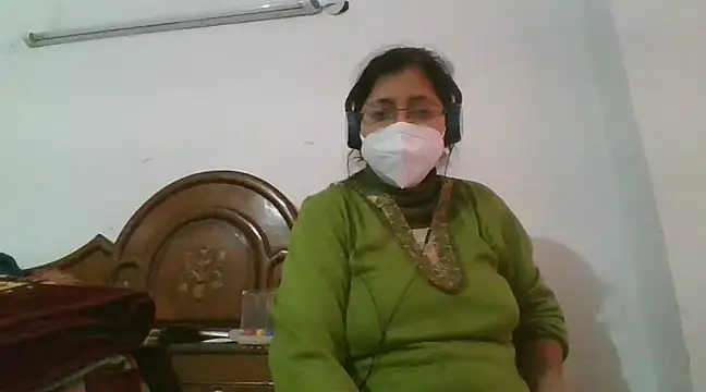 cutiecatty21 online show from 12-05-24, 10:17