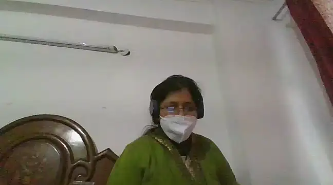 cutiecatty21 online show from 12-10-24, 11:22