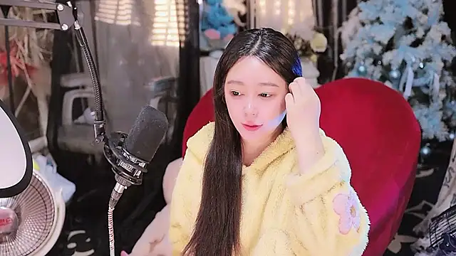 Missy Nana21 online show from 11-08-25, 04:21