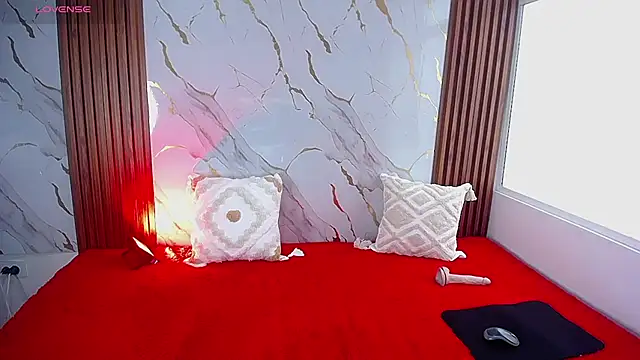 AdelyGinn online show from 10-04-25, 02:18