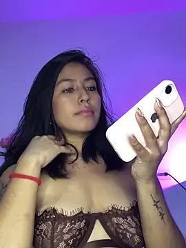 EmmaRossem online show from 10-17-25, 07:59