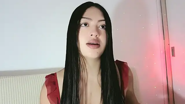 Snapshot of Sweet-Sophiee chatting on 07-20-26, 01:35 Sweet-Sophiee online show from 07-20-26, 01:35