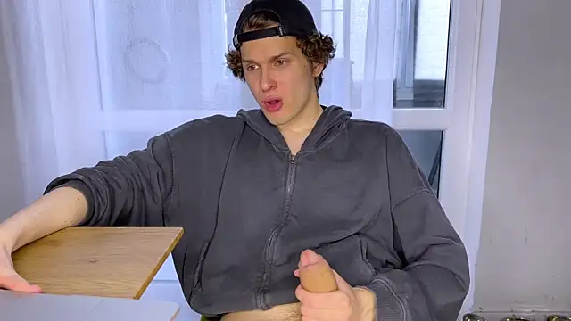 alyx garden online show from 04-08-26, 10:50