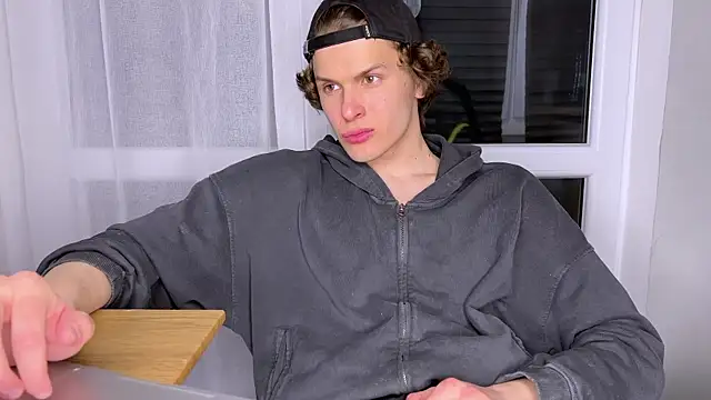 alyx garden online show from 04-14-26, 07:30