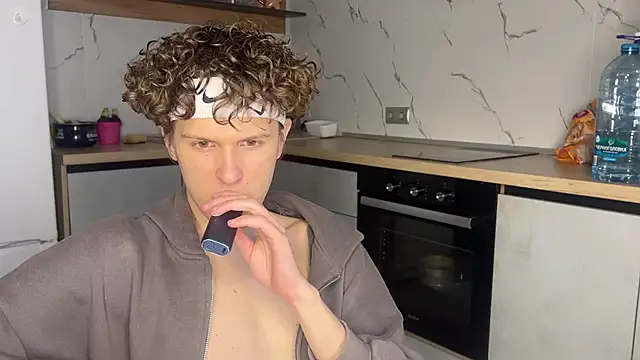 Snapshot of alyx_garden chatting on 03-01-26, 11:43 alyx garden online show from 03-01-26, 11:43