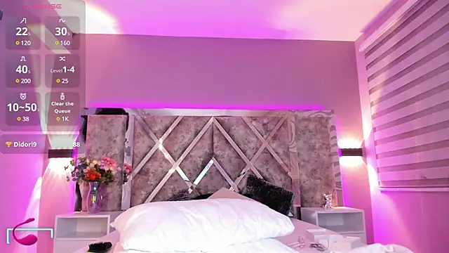 Snapshot of MaxiRogers chatting on 03-03-25, 10:31 MaxiRogers online show from 03-03-25, 10:31