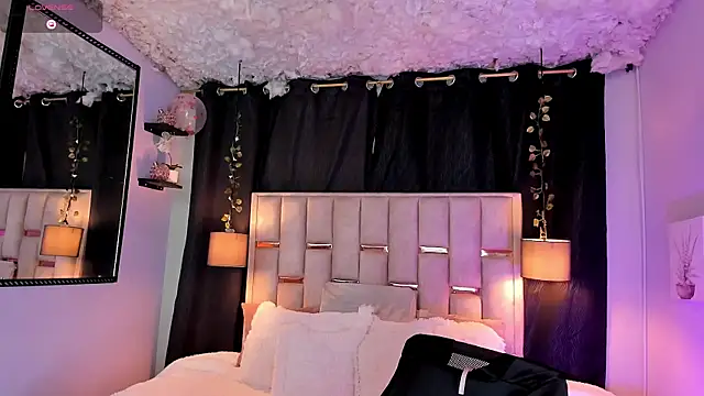 Nathan Smith  online show from 10-10-25, 07:36