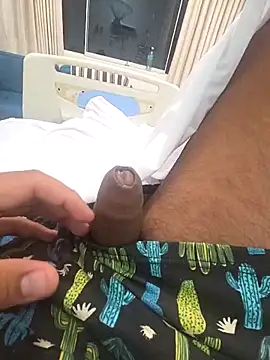 diegotr123 online show from 11-04-25, 01:31