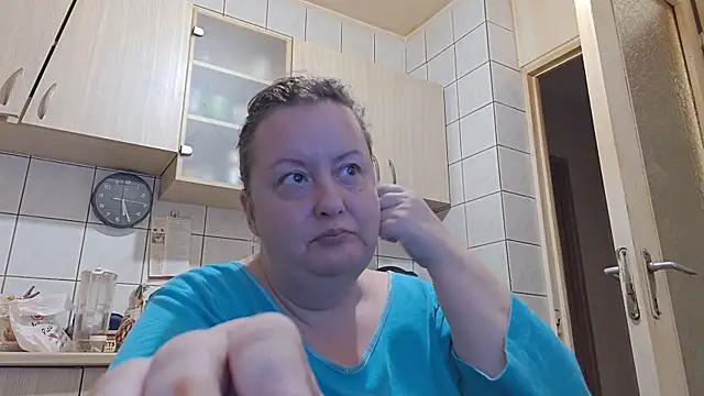 Snapshot of melissaBlessing chatting on 10-20-25, 02:24 melissaBlessing online show from 10-20-25, 02:24