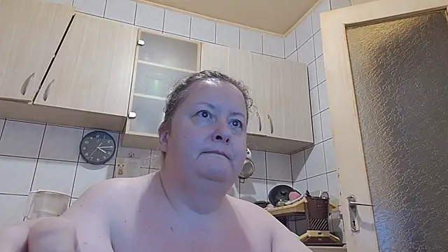 Snapshot of melissaBlessing chatting on 06-14-26, 01:13 melissaBlessing online show from 06-14-26, 01:13
