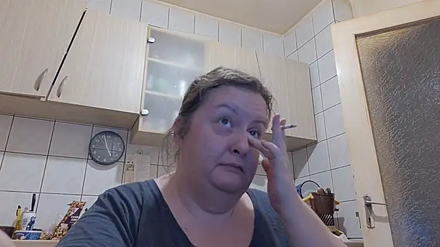 Snapshot of melissaBlessing chatting on 09-23-25, 01:56 melissaBlessing online show from 09-23-25, 01:56