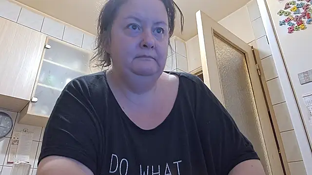 Snapshot of melissaBlessing chatting on 10-01-25, 01:55 melissaBlessing online show from 10-01-25, 01:55