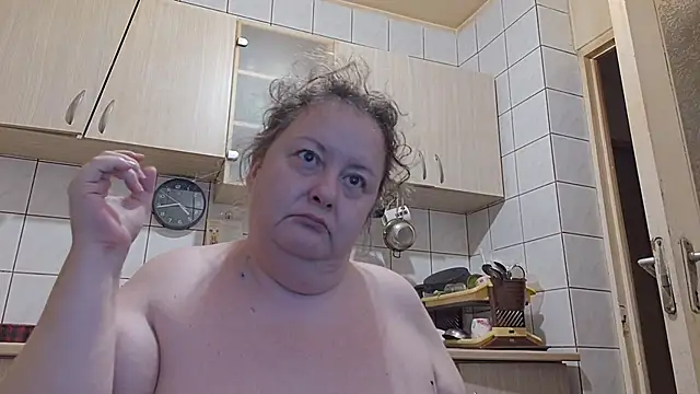 Snapshot of melissaBlessing chatting on 06-20-26, 01:43 melissaBlessing online show from 06-20-26, 01:43