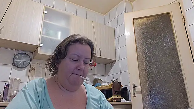 Snapshot of melissaBlessing chatting on 09-19-25, 03:43 melissaBlessing online show from 09-19-25, 03:43