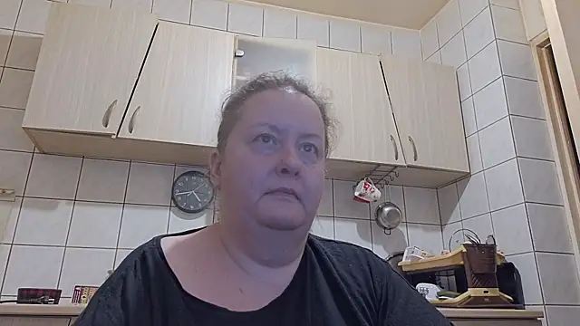 Snapshot of melissaBlessing chatting on 12-20-25, 02:36 melissaBlessing online show from 12-20-25, 02:36