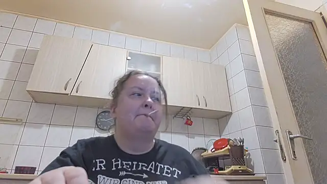 Snapshot of melissaBlessing chatting on 03-18-25, 05:12 melissaBlessing online show from 03-18-25, 05:12