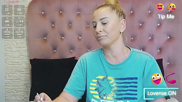 KikiSweet08 online show from 01-12-26, 05:14