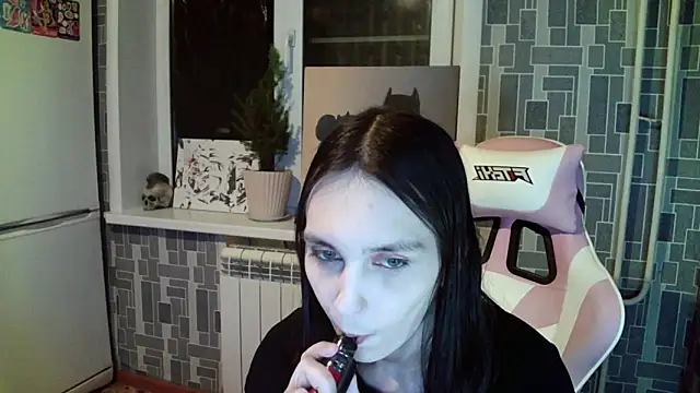 Snapshot of BlackHe4rts_ chatting on 03-11-25, 09:59 BlackHe4rts  online show from 03-11-25, 09:59