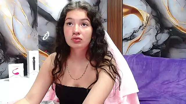 lilimini032 online show from 06-17-26, 08:19