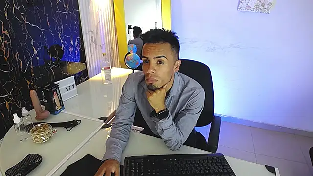 macky   online show from 12-03-24, 06:10