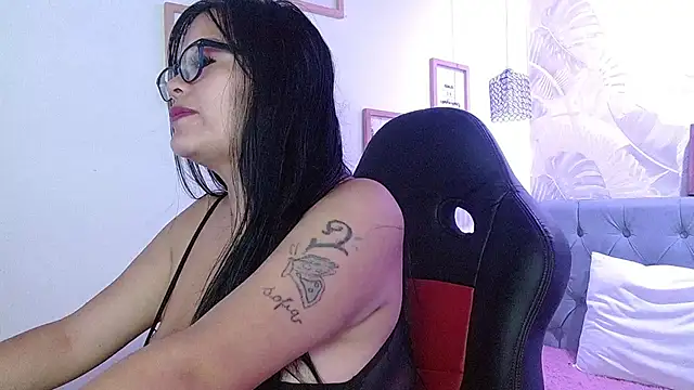 Snapshot of violletha chatting on 03-01-25, 12:34 violletha online show from 03-01-25, 12:34