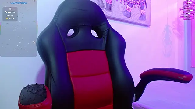 Snapshot of violletha chatting on 03-11-26, 12:32 violletha online show from 03-11-26, 12:32