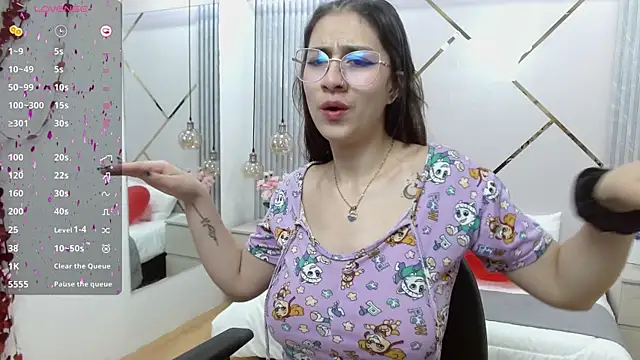 Lita Rogers online show from 02-12-25, 01:48