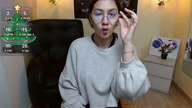 Lita Rogers online show from 12-02-25, 02:08