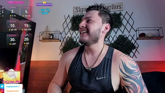 Angelgraham 1 online show from 10-31-25, 04:25