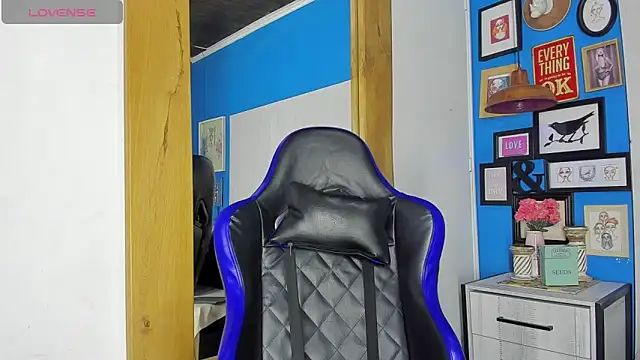 Drake Nassir4 online show from 10-11-25, 09:16