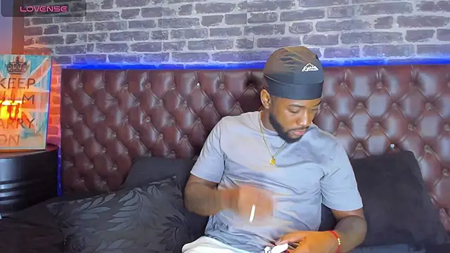 Drake Nassir4 online show from 11-29-25, 03:56