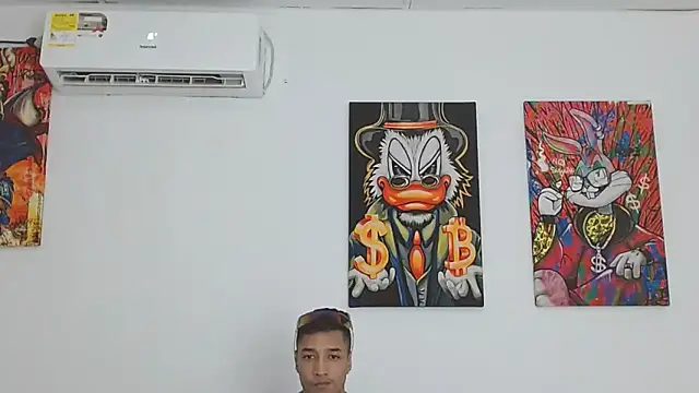 Snapshot of jose_sexycumm chatting on 02-15-26, 03:44 jose sexycumm online show from 02-15-26, 03:44