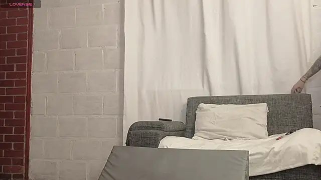 Kimandyuk online show from 02-28-26, 01:27