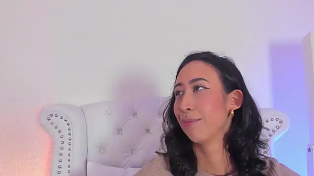 GabyPetit online show from 04-06-26, 07:48