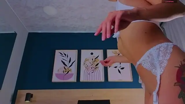 GabyPetit online show from 09-18-25, 07:50