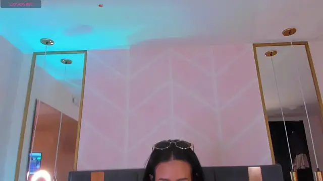 GabyPetit online show from 11-13-25, 08:02