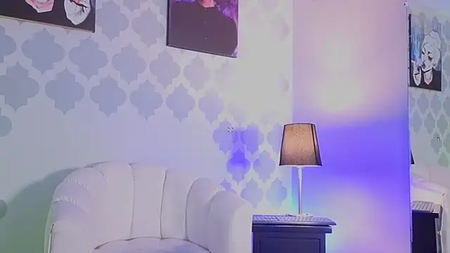 GabyPetit online show from 05-25-26, 01:54