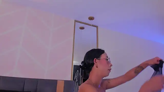 GabyPetit online show from 01-07-26, 07:52