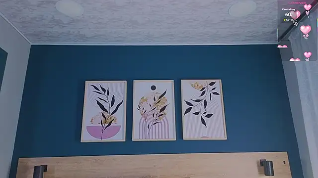 GabyPetit online show from 09-24-25, 08:04