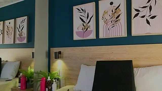 GabyPetit online show from 11-01-25, 07:52