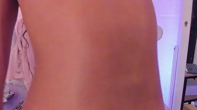 Snapshot of GabyPetit chatting on 02-24-26, 07:59 GabyPetit online show from 02-24-26, 07:59