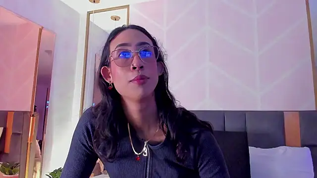 Snapshot of GabyPetit chatting on 01-31-26, 08:51 GabyPetit online show from 01-31-26, 08:51