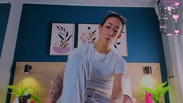 GabyPetit online show from 09-23-25, 07:54