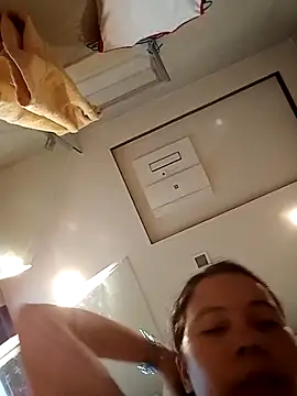 doggiepossession online show from 09-15-25, 05:08