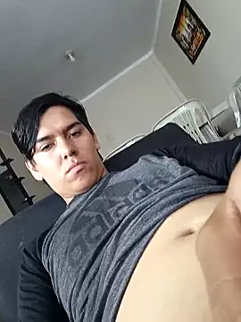 Snapshot of thejosue chatting on 02-15-25, 04:01 thejosue online show from 02-15-25, 04:01